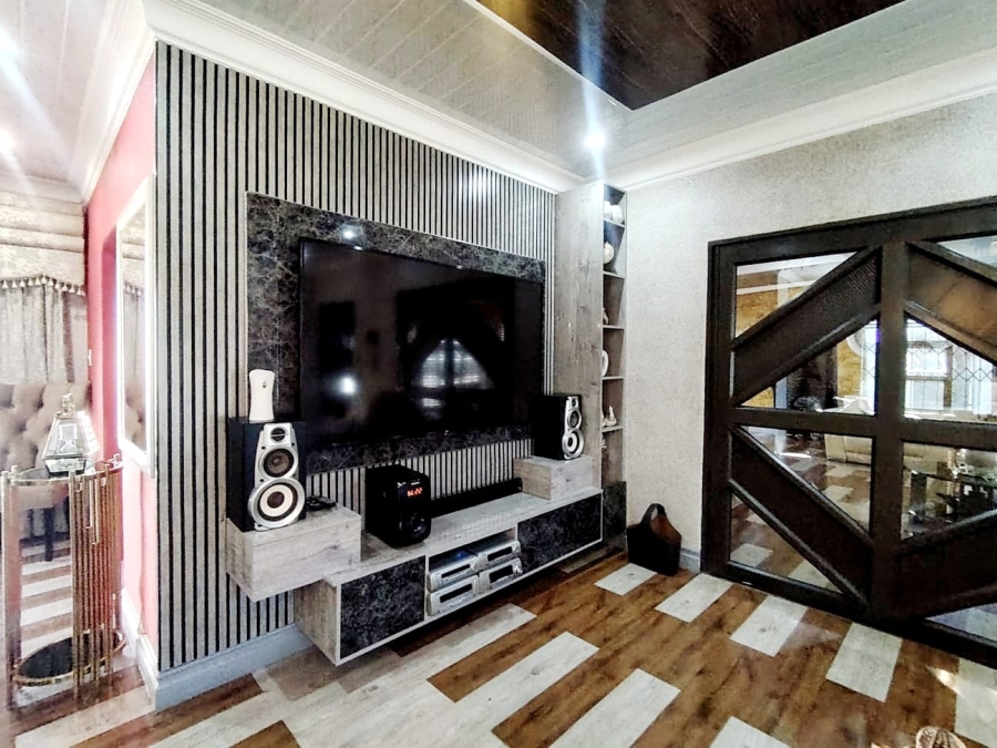 4 Bedroom Property for Sale in West Bank Eastern Cape